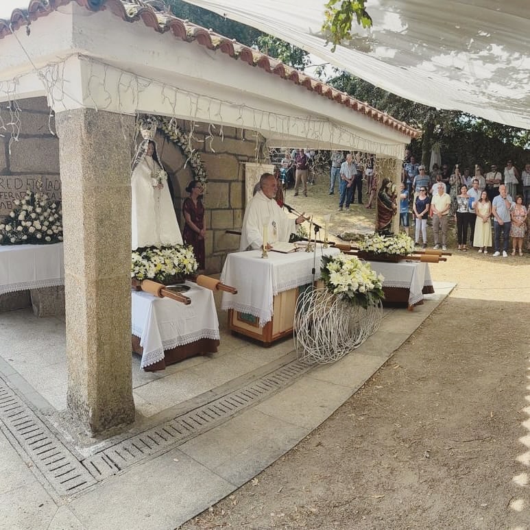Romería en honor a la Virgen de las Nieves en Mos