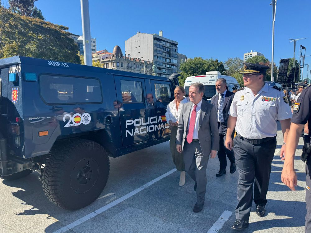 Abel Caballero y Policía Nacional