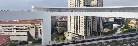 Ascensor Halo de Vigo y las Torres Ifer