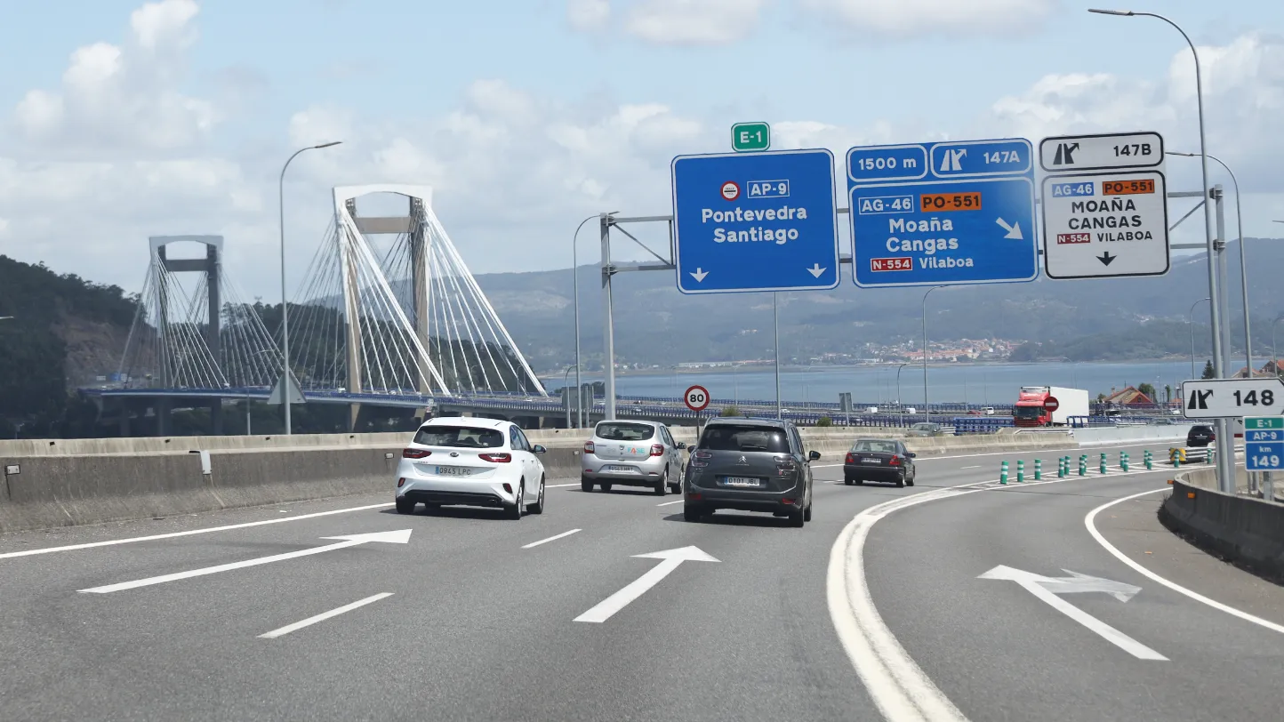 Autovía AP-9 y puente de Rande
